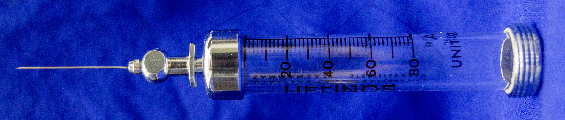 Insulininjektor "Helinos", Mitte der 1950'er Jahre, Spritzenzylinder mit der Insulin Einteilung